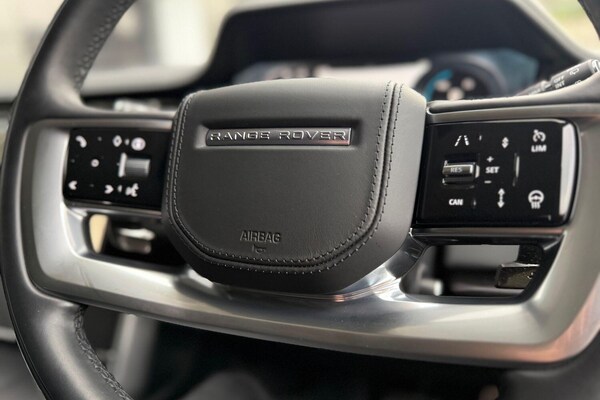 Used Land Rover Range Rover 2025 for sale - 76270346: Photo 60
