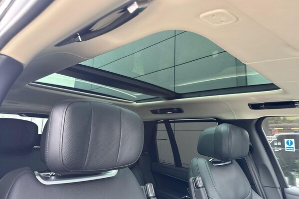 Used Land Rover Range Rover 2025 for sale - 76270346: Photo 9
