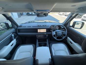Used Land Rover Defender 90 2024 for sale - 75154141: Photo