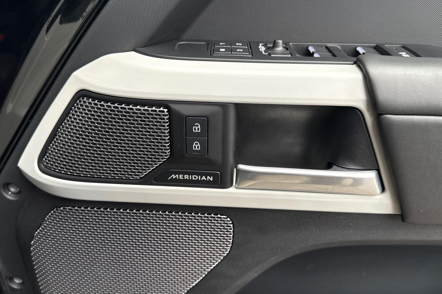 Used Land Rover Defender 2024 for sale - 77376804: Photo 27