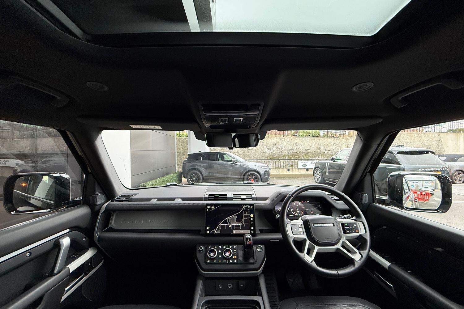 Used Land Rover Defender 2024 for sale - 77376804: Photo 3