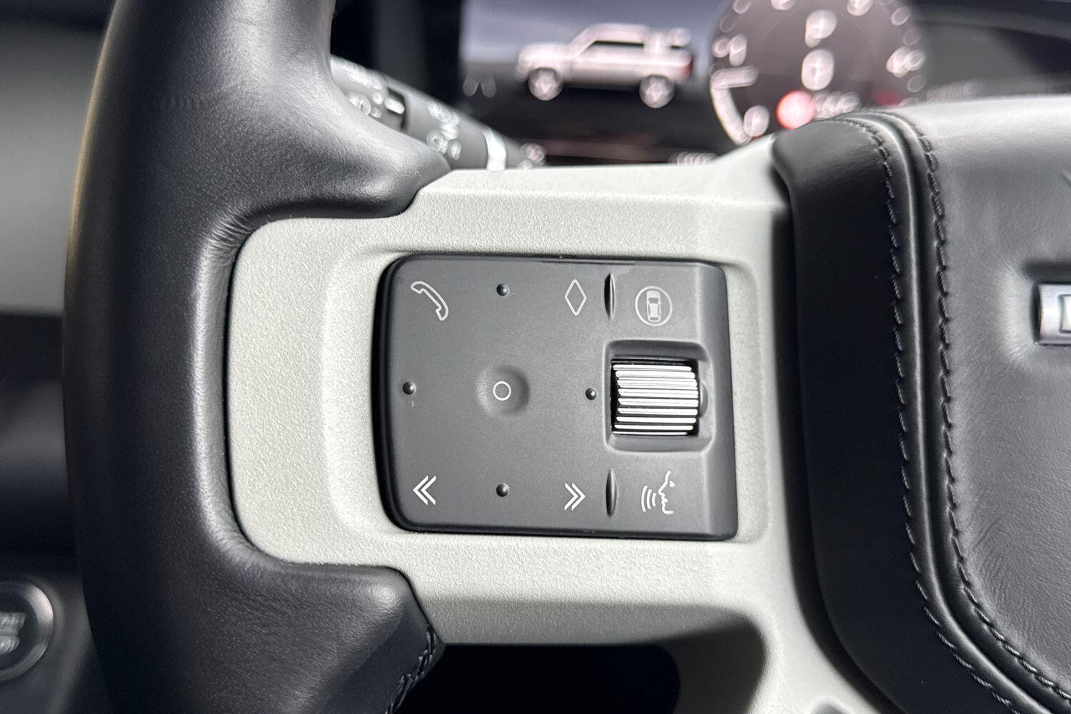 Used Land Rover Defender 2024 for sale - 77376804: Photo 36