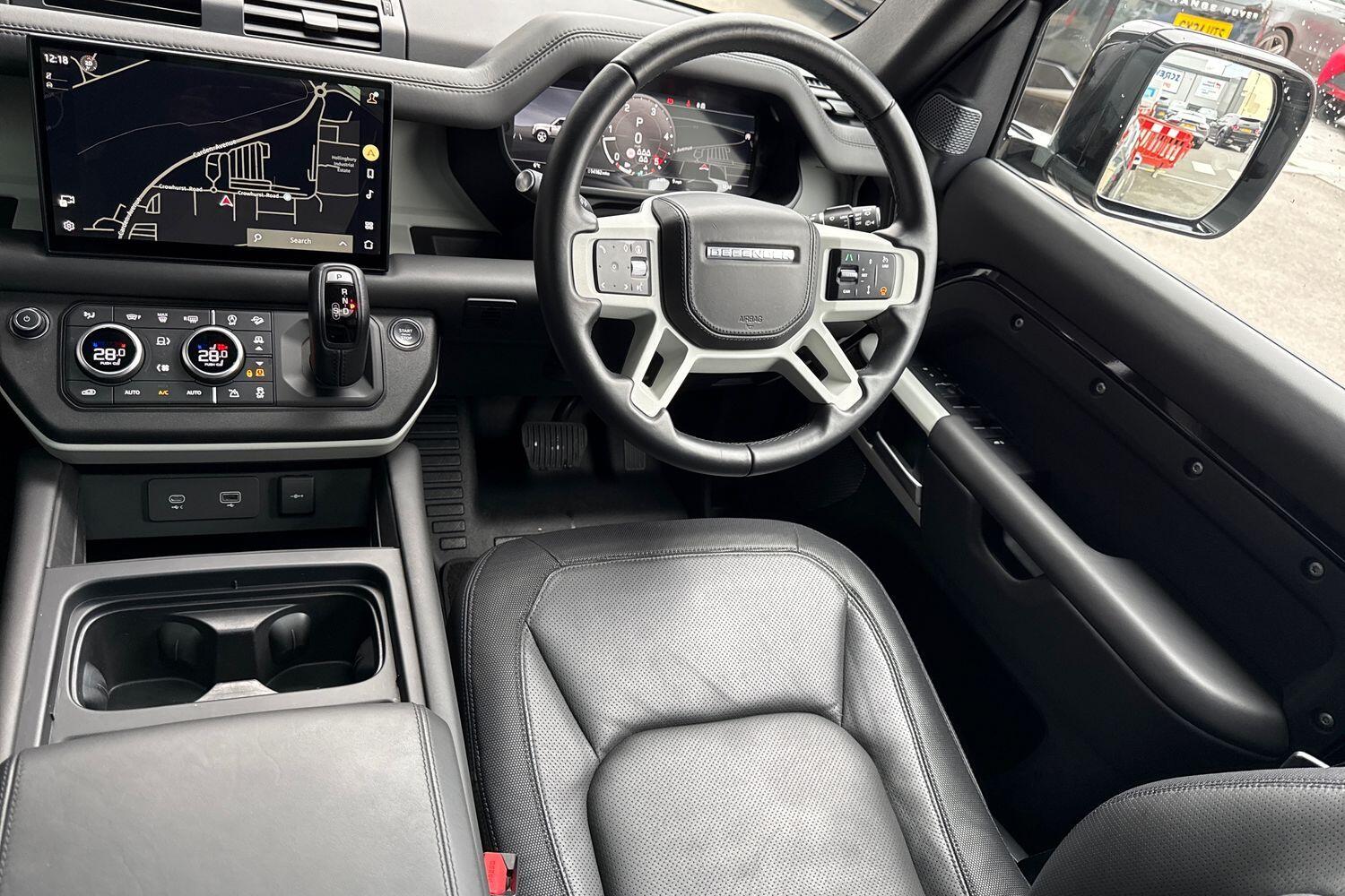 Used Land Rover Defender 2024 for sale - 77376804: Photo 52