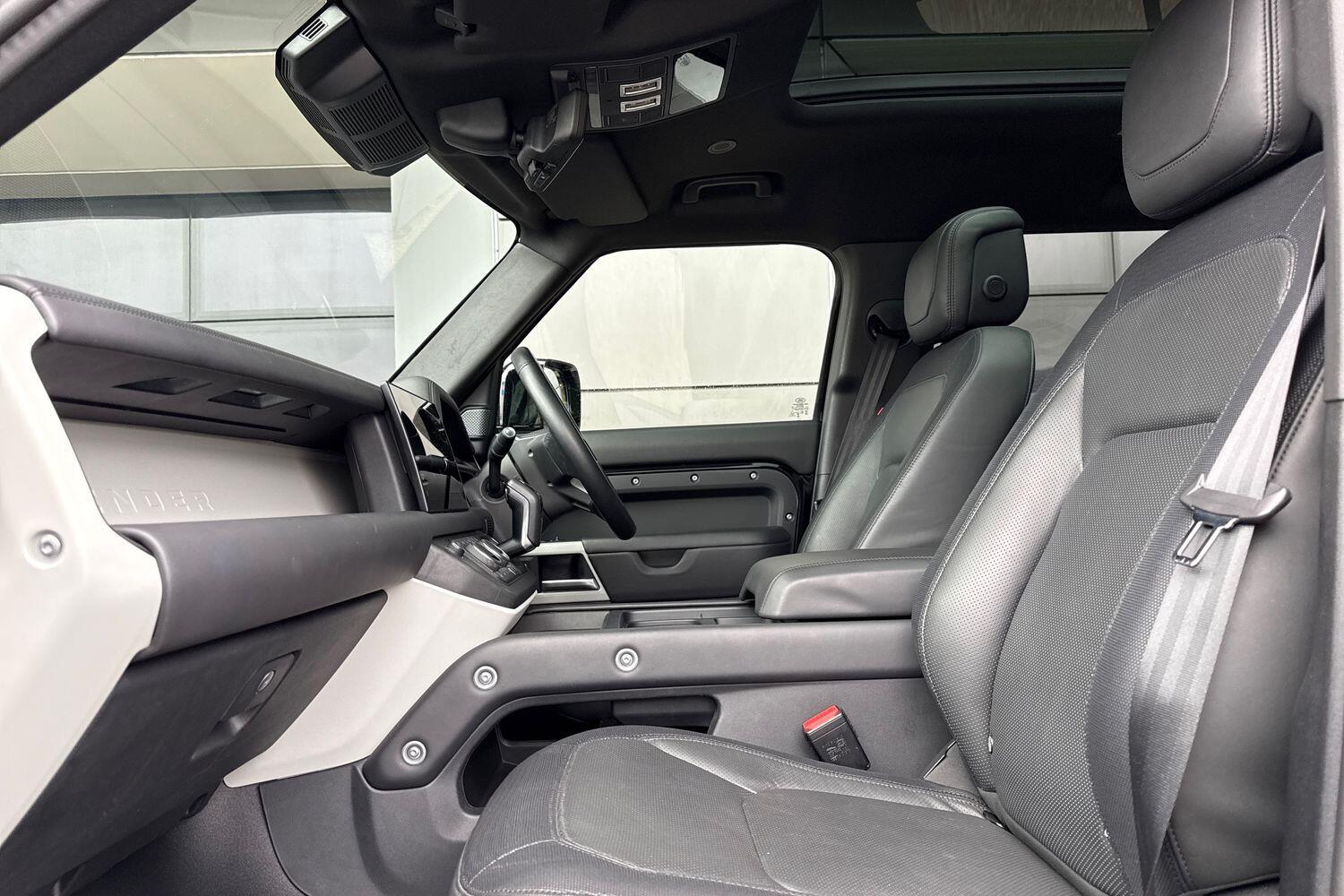 Used Land Rover Defender 2024 for sale - 77376804: Photo 54