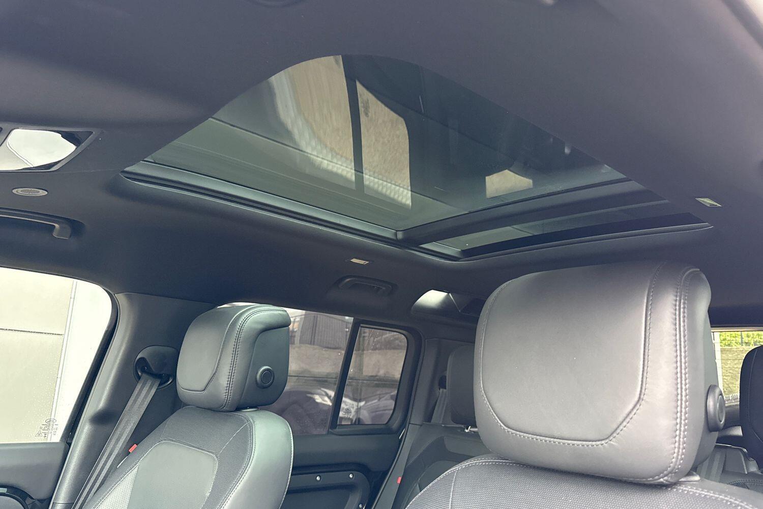 Used Land Rover Defender 2024 for sale - 77376804: Photo 55