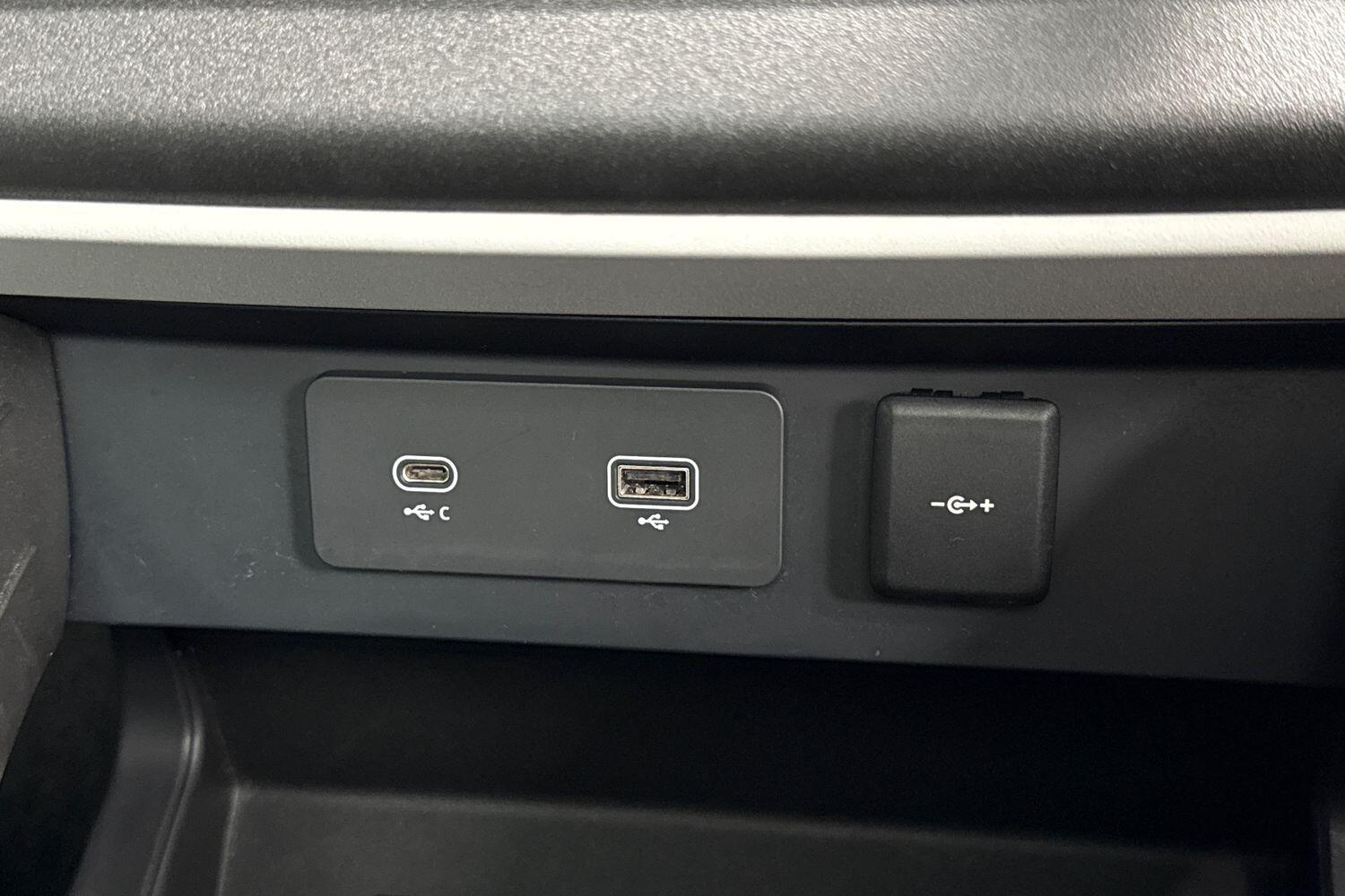 Used Land Rover Defender 2024 for sale - 77376804: Photo 59