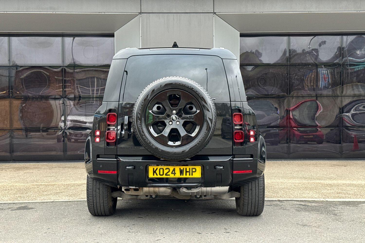 Used Land Rover Defender 2024 for sale - 77376804: Photo 7