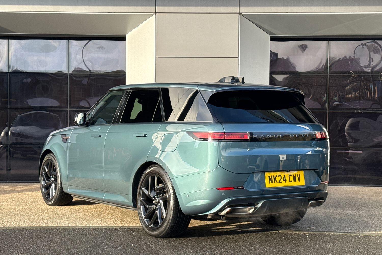 Used Land Rover Range Rover Sport 2024 for sale - 77439872: Photo 11