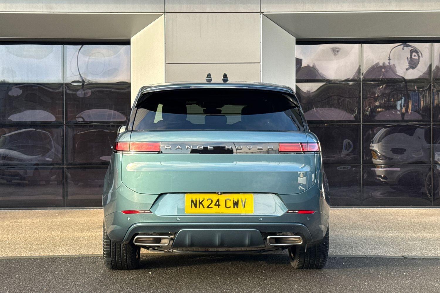 Used Land Rover Range Rover Sport 2024 for sale - 77439872: Photo 8