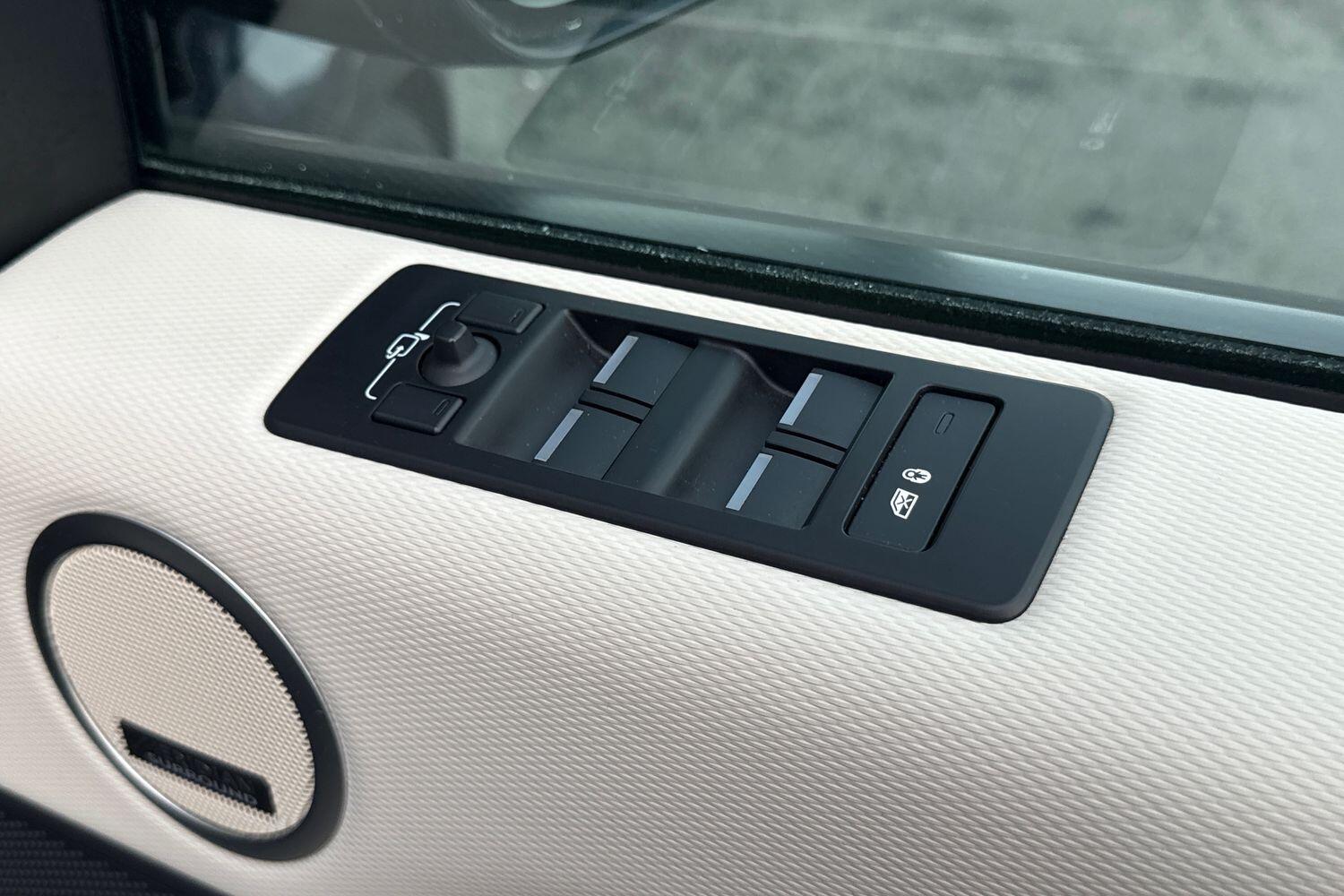 Used Land Rover Discovery 2023 for sale - 76473344: Photo 21