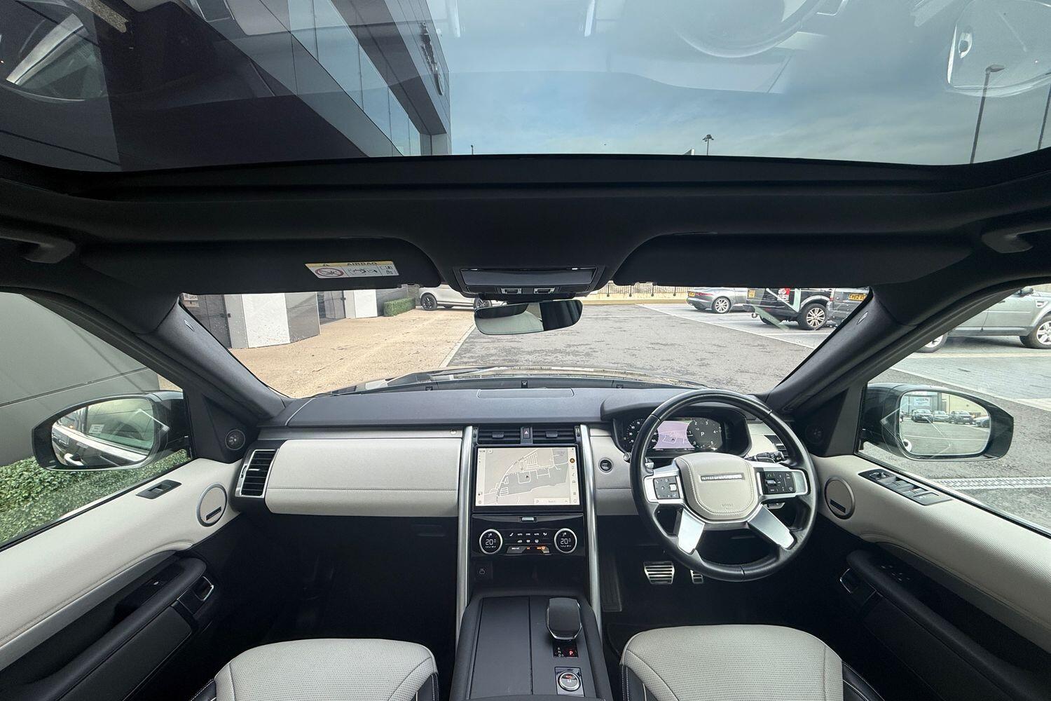 Used Land Rover Discovery 2023 for sale - 76473344: Photo 3