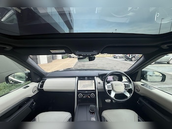 Used Land Rover Discovery 2023 for sale - 76473344: Photo