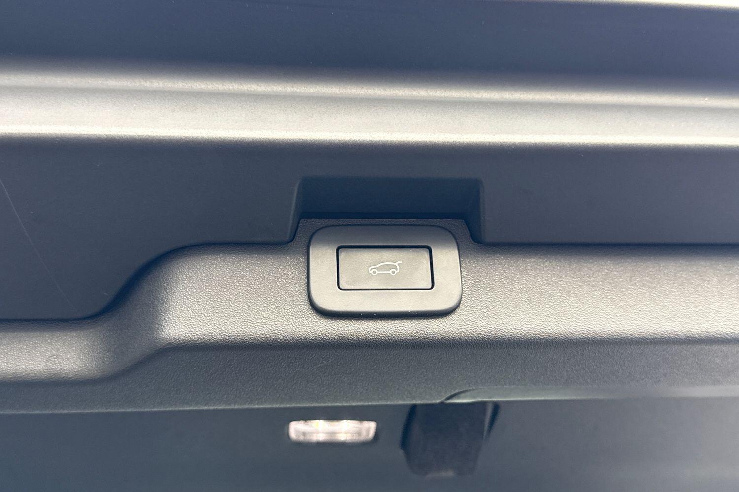 Used Land Rover Discovery 2023 for sale - 76473344: Photo 43