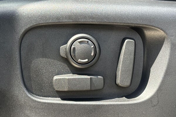 Used Land Rover Discovery 2024 for sale - 76109534: Photo 58
