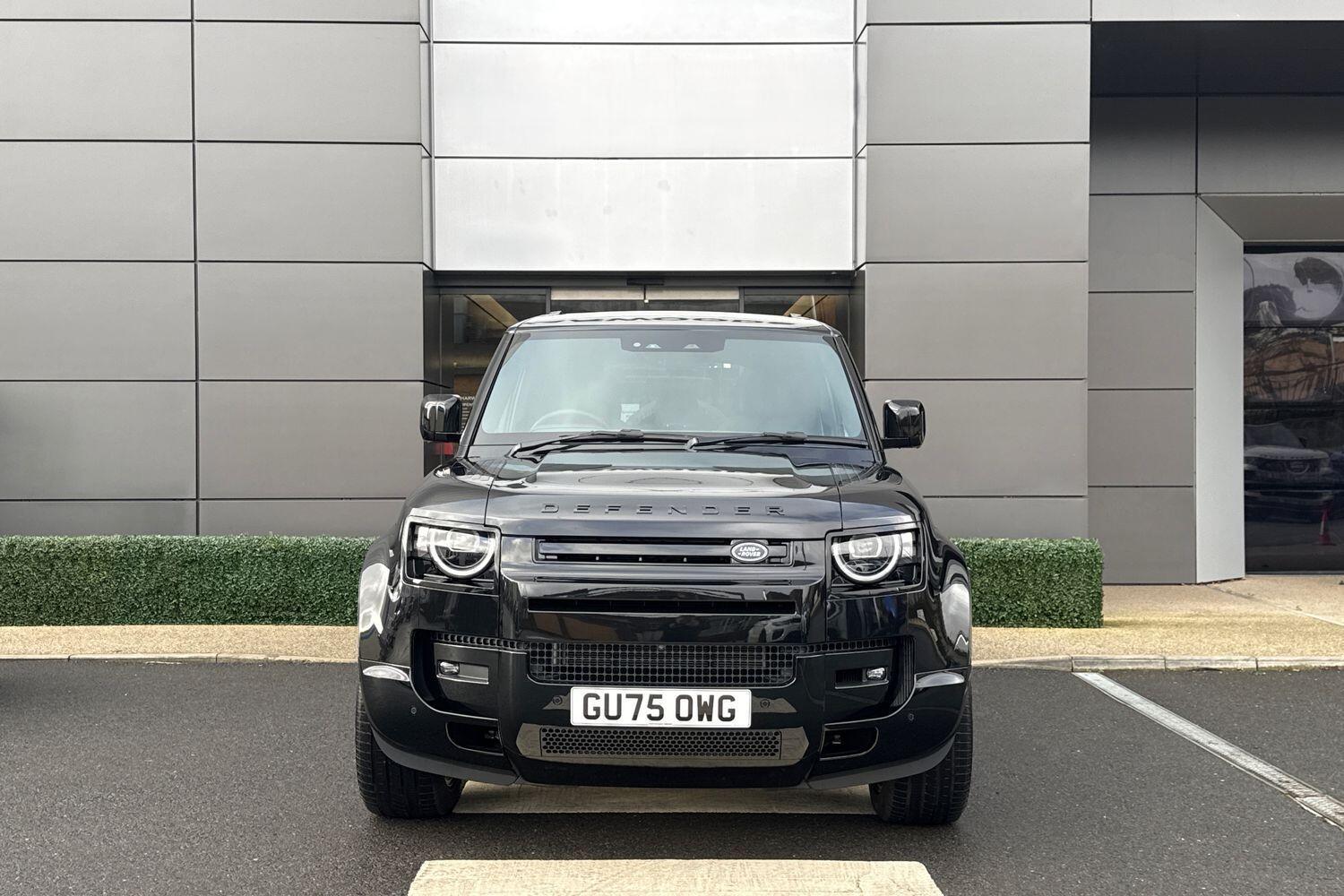 Used Land Rover Defender 110 2025 for sale - 76899161: Photo 13