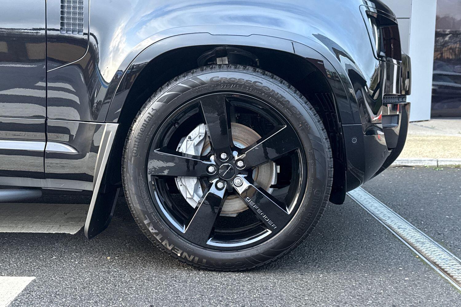 Used Land Rover Defender 110 2025 for sale - 76899161: Photo 20