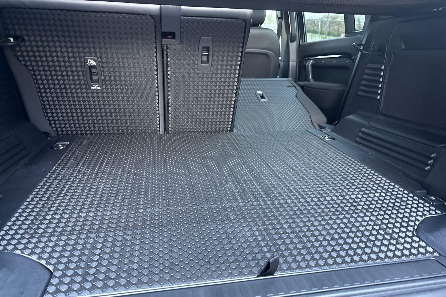 Used Land Rover Defender 110 2025 for sale - 76899161: Photo 41