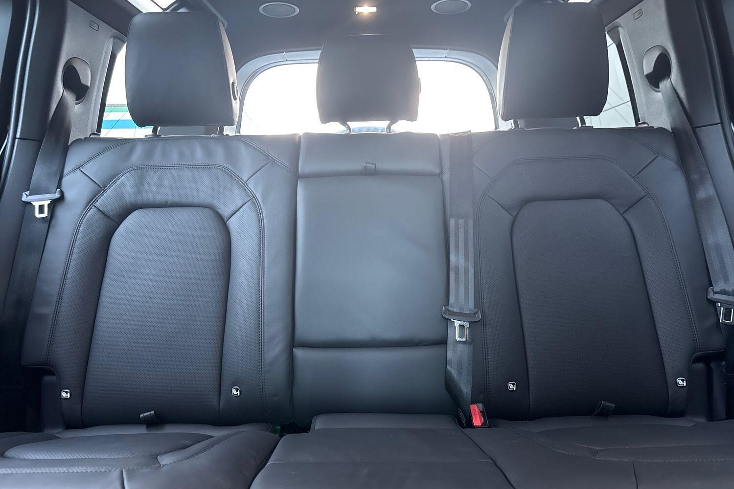 Used Land Rover Defender 110 2025 for sale - 76899161: Photo 47