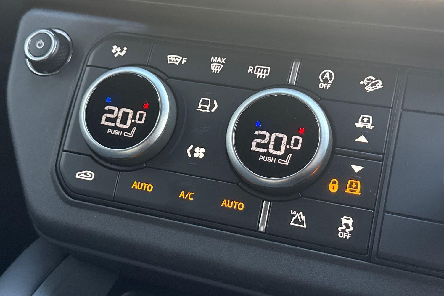 Used Land Rover Defender 110 2025 for sale - 76899161: Photo 55