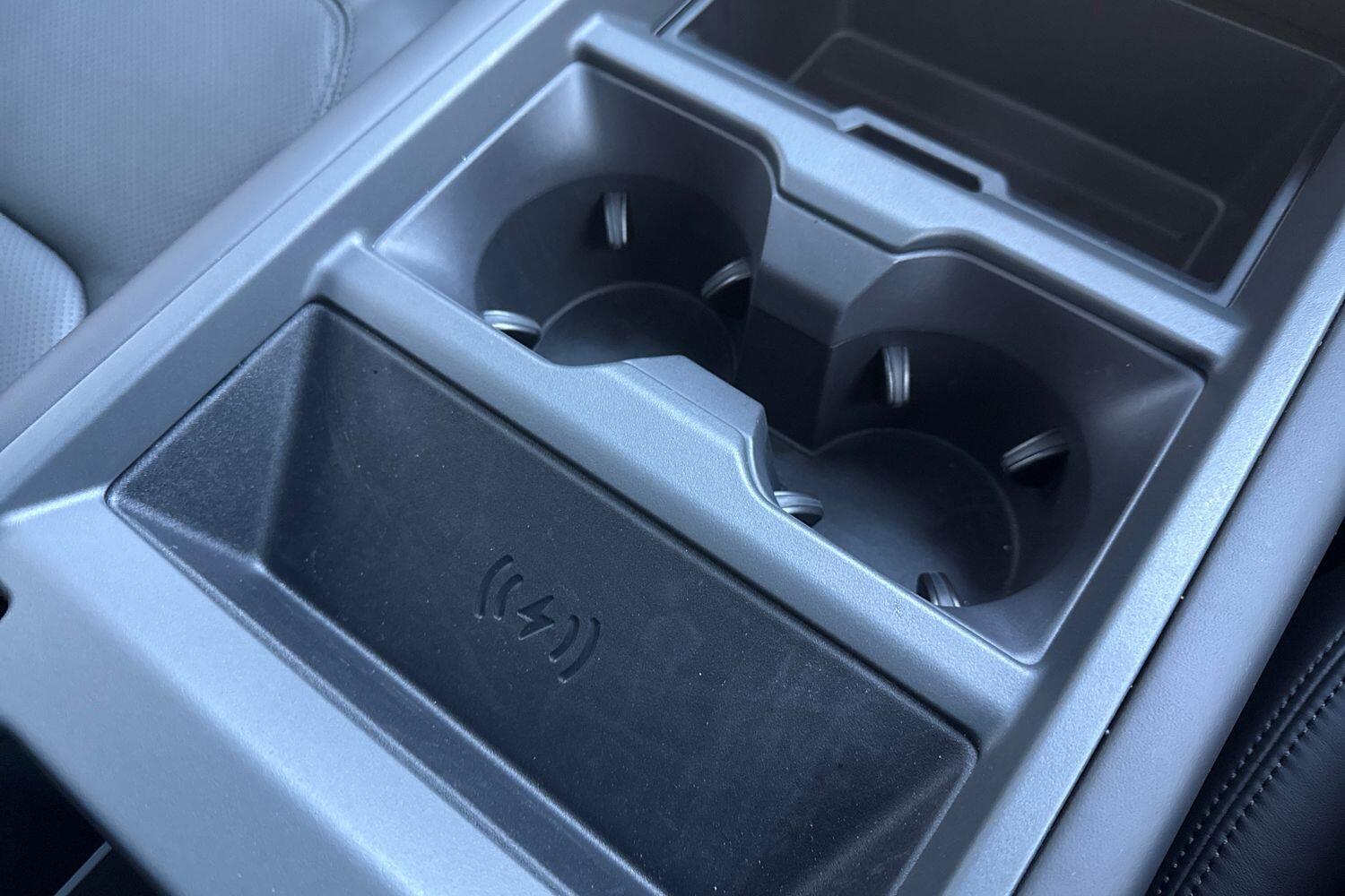 Used Land Rover Defender 110 2025 for sale - 76899161: Photo 60