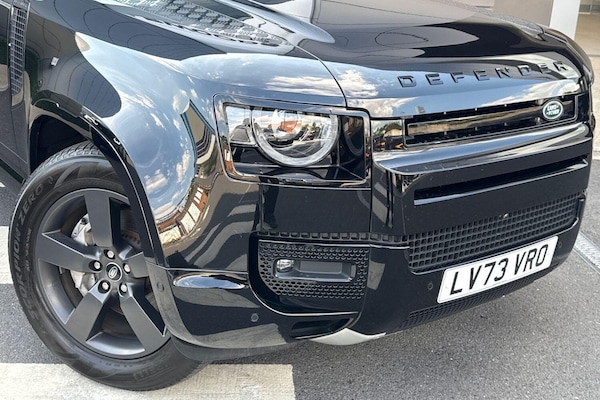 Used Land Rover Defender 110 2023 for sale - 75707698: Photo 18