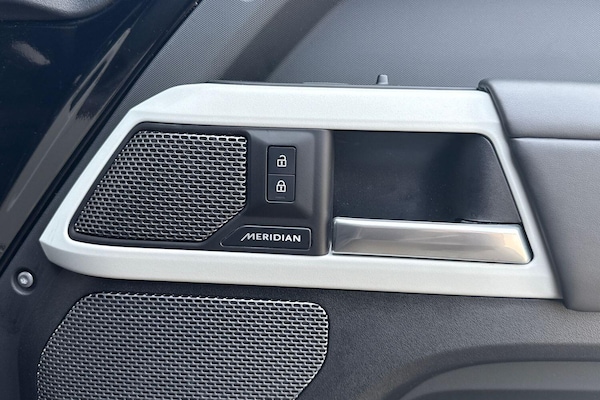 Used Land Rover Defender 110 2023 for sale - 75707698: Photo 25