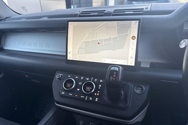 Used Land Rover Defender 110 2023 for sale - 75707698: Photo 33