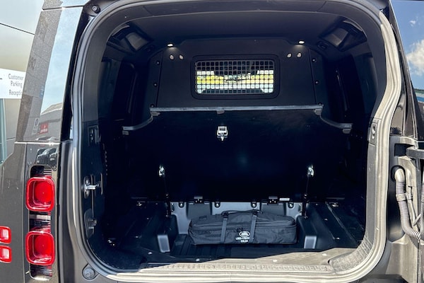 Used Land Rover Defender 110 2023 for sale - 75707698: Photo 45