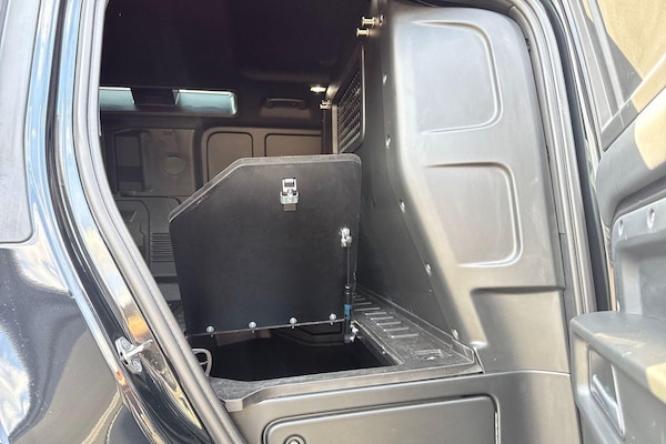 Used Land Rover Defender 110 2023 for sale - 75707698: Photo 47