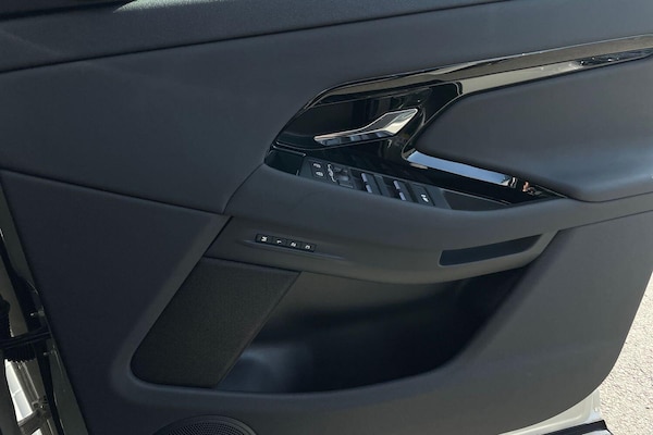 Used Land Rover Range Rover Evoque 2025 for sale - 76214485: Photo 18
