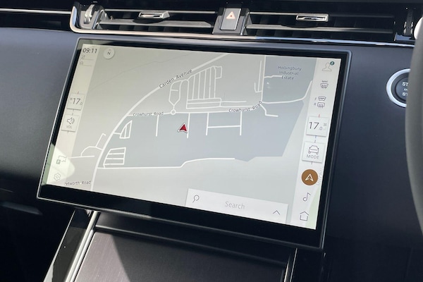 Used Land Rover Range Rover Evoque 2025 for sale - 76214485: Photo 5