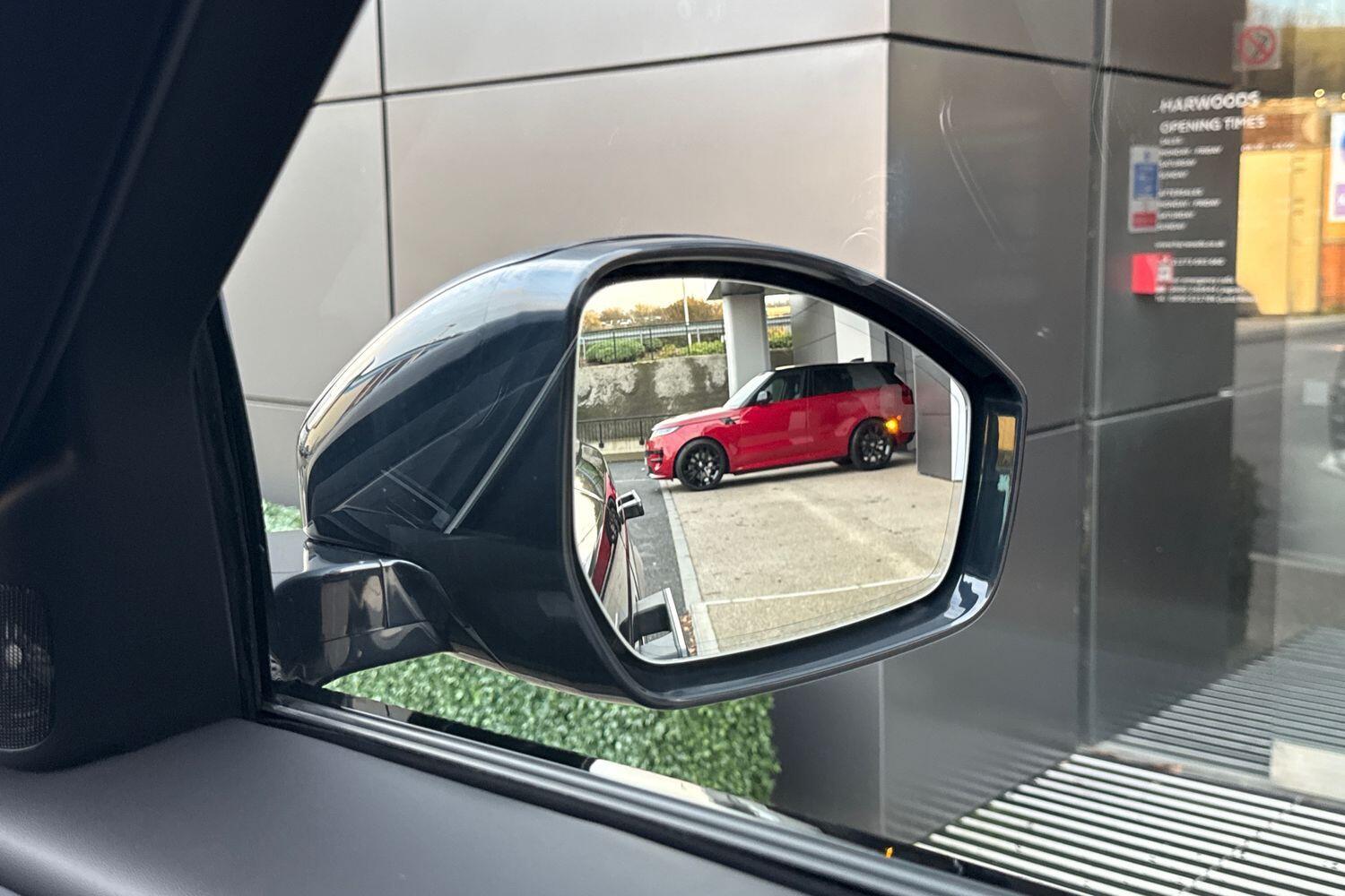 Used Land Rover Range Rover Velar 2025 for sale - 76498493: Photo 12