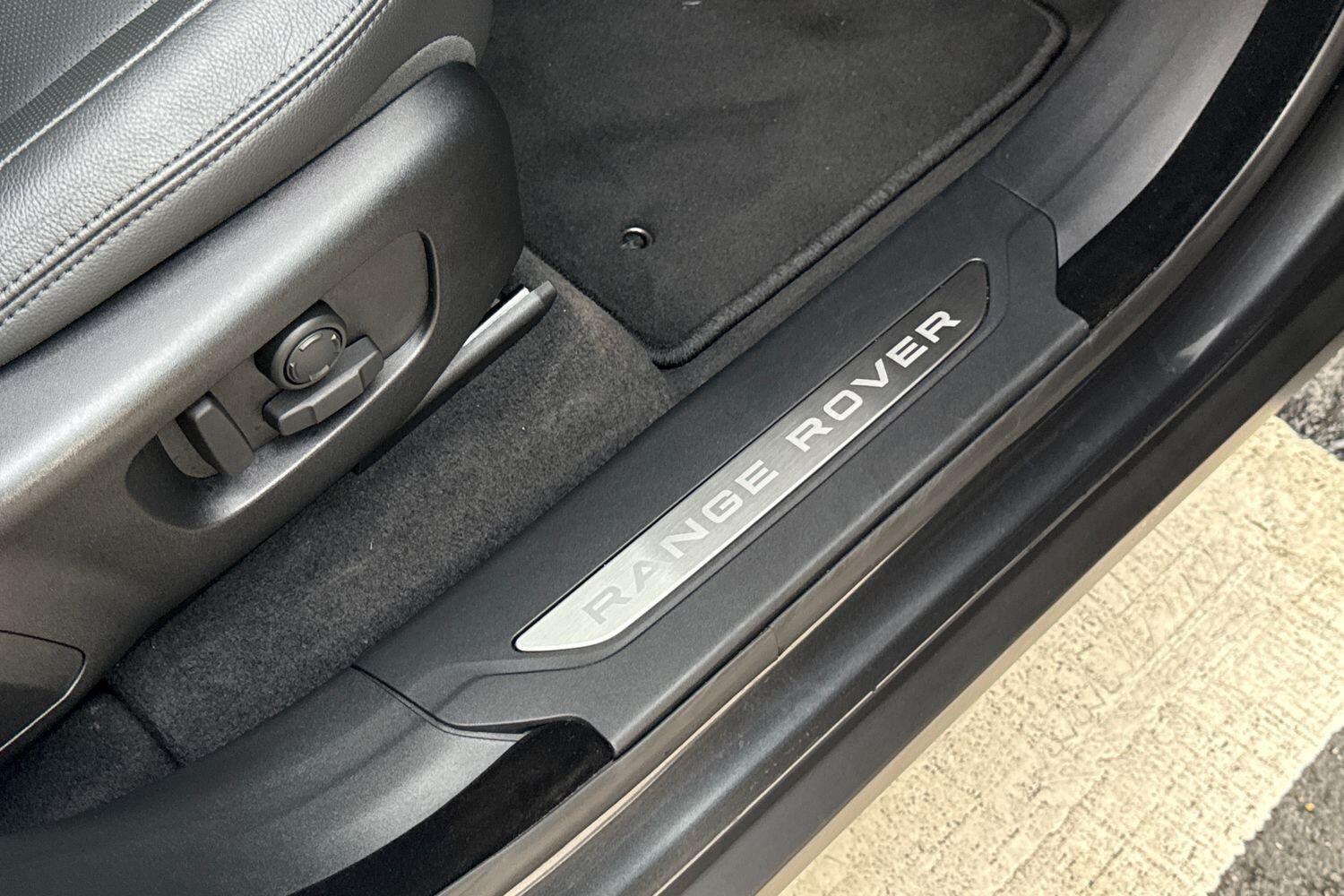 Used Land Rover Range Rover Velar 2025 for sale - 76498493: Photo 18