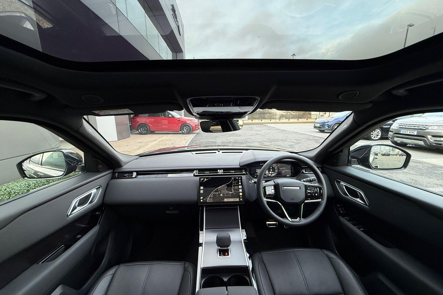 Used Land Rover Range Rover Velar 2025 for sale - 76498493: Photo 3