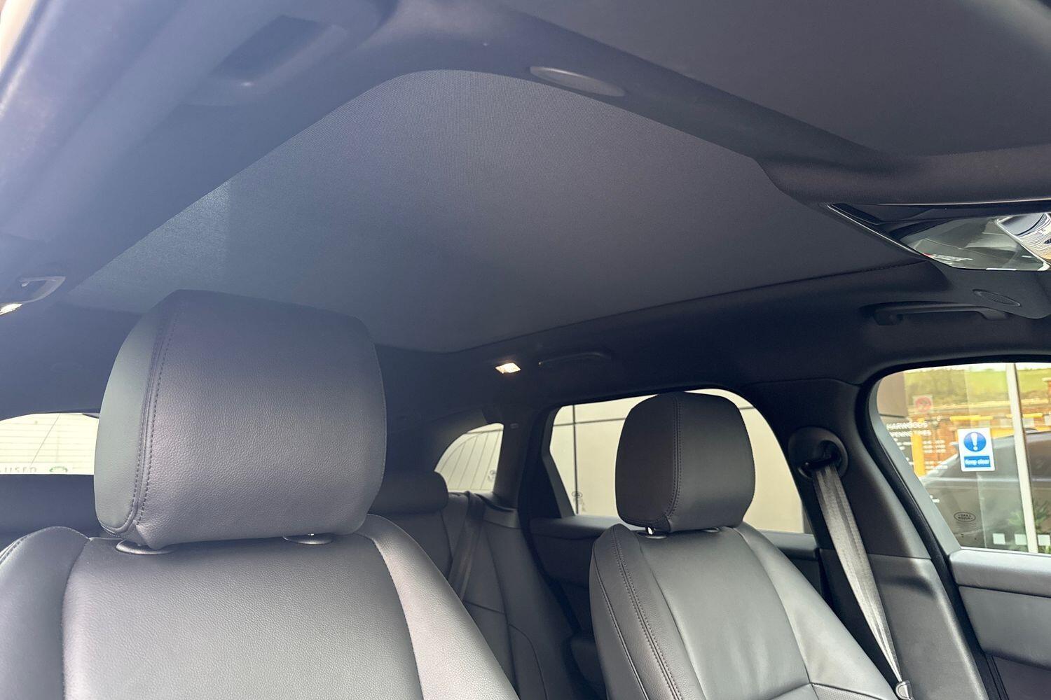 Used Land Rover Range Rover Velar 2025 for sale - 76498493: Photo 8