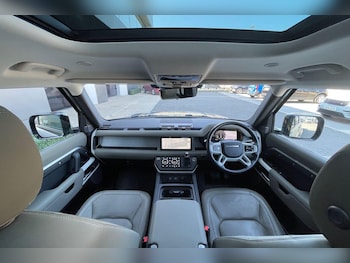 Used Land Rover Defender 110 2022 for sale - 75696485: Photo