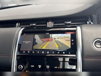 Used Land Rover Discovery Sport 2021 for sale - 75904890: Photo