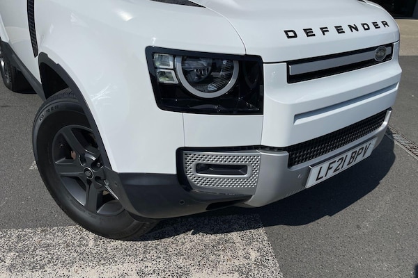 Used Land Rover Defender 2021 for sale - 76227942: Photo 16