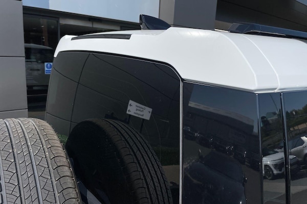 Used Land Rover Defender 2021 for sale - 76227942: Photo 22