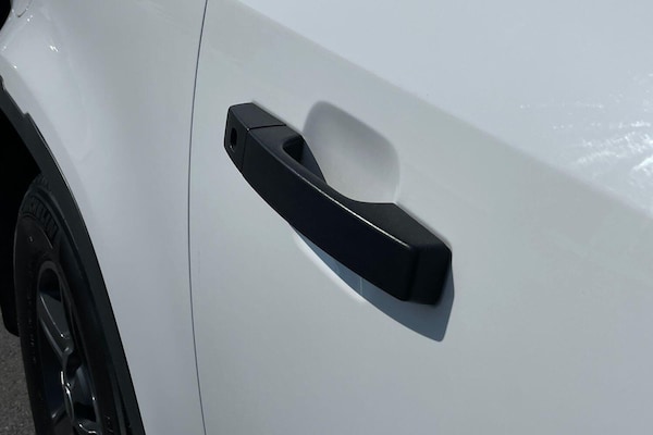 Used Land Rover Defender 2021 for sale - 76227942: Photo 23