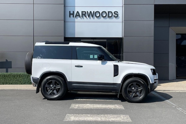 Used Land Rover Defender 2021 for sale - 76227942: Photo 2