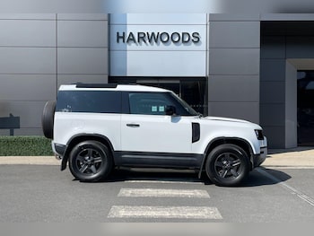 Used Land Rover Defender 2021 for sale - 76227942: Photo 2
