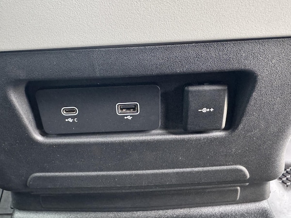 Used Land Rover Defender 2021 for sale - 76227942: Photo 52