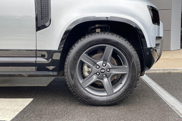 Used Land Rover Defender 110 2022 for sale - 75139556: Photo 23