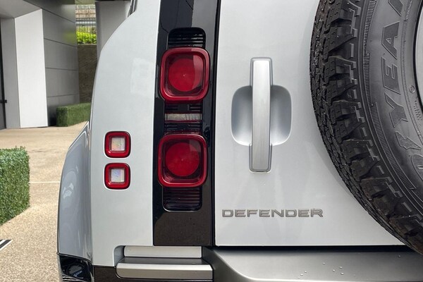 Used Land Rover Defender 110 2022 for sale - 75139556: Photo 28