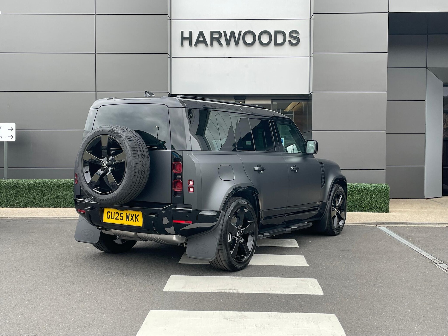 Used Land Rover Defender 2025 for sale - 76585580: Photo 12