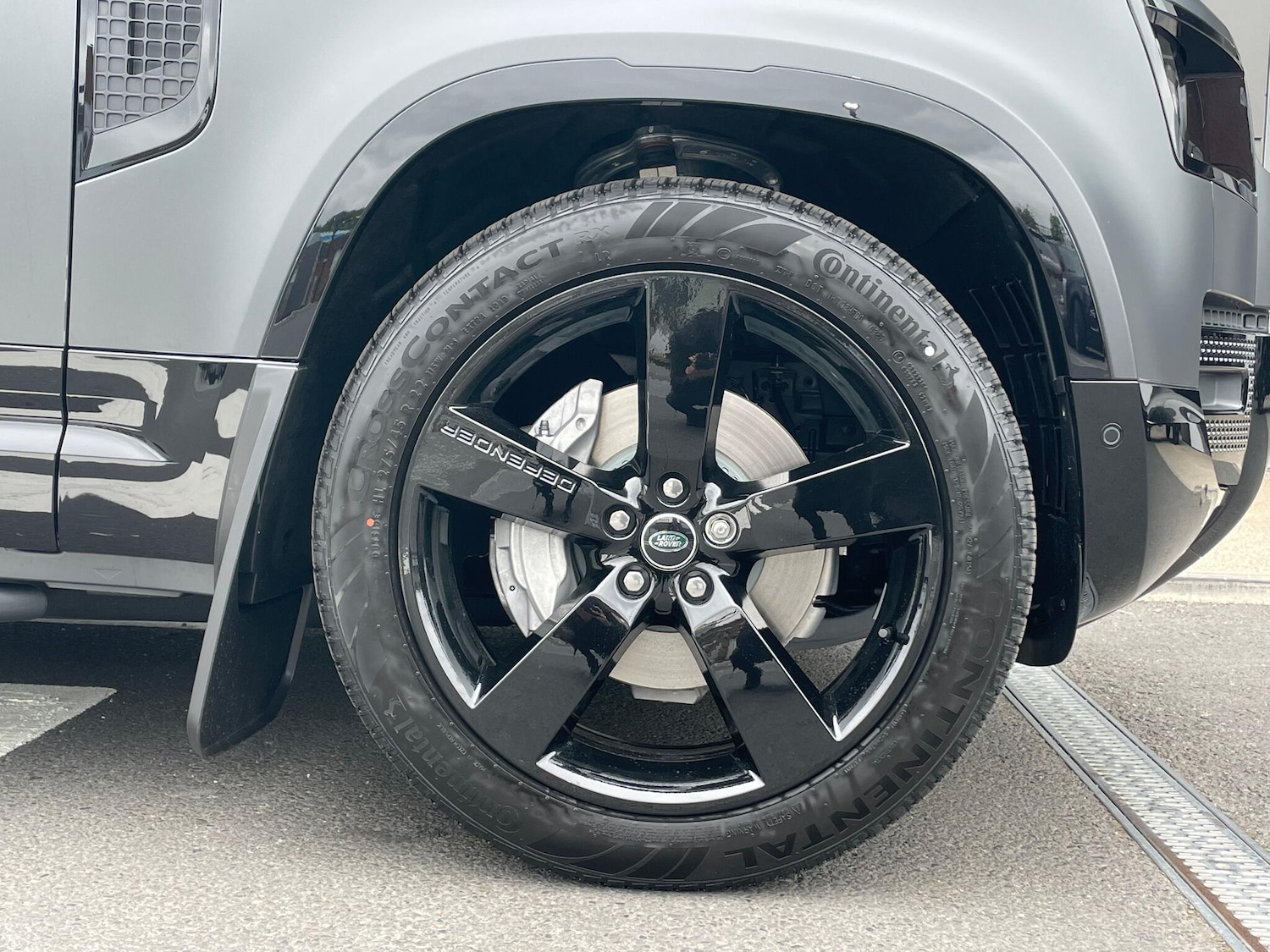 Used Land Rover Defender 2025 for sale - 76585580: Photo 18