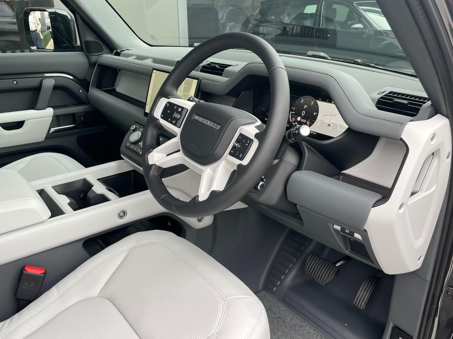 Used Land Rover Defender 2025 for sale - 76585580: Photo 20