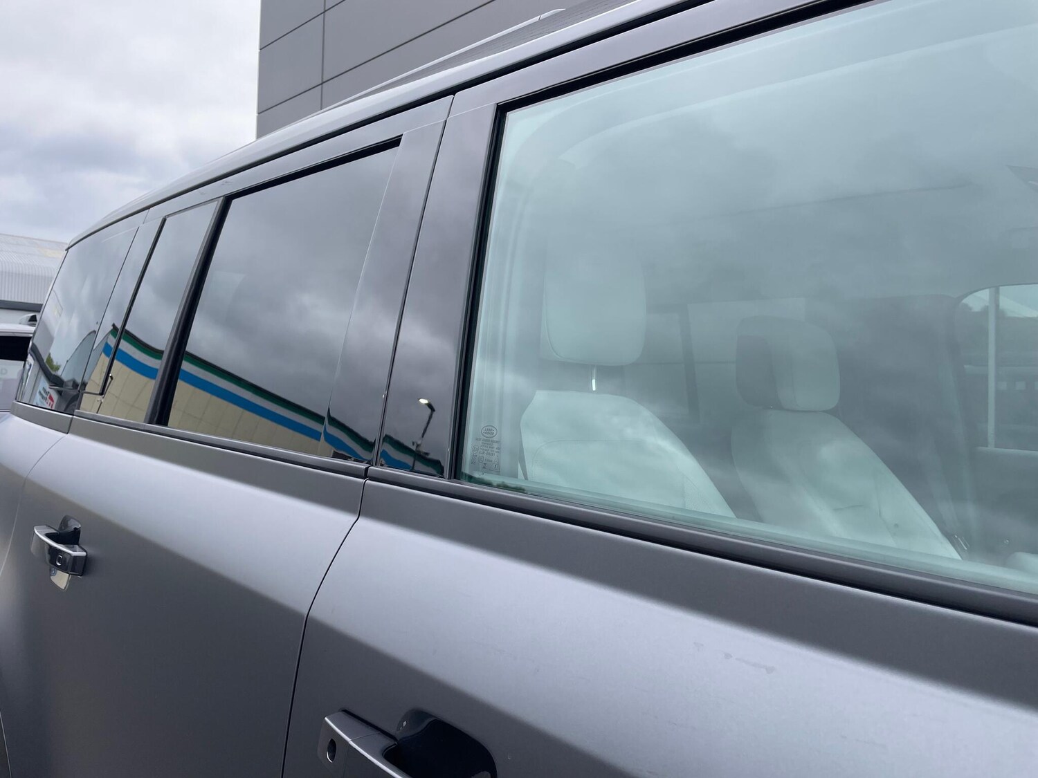 Used Land Rover Defender 2025 for sale - 76585580: Photo 24