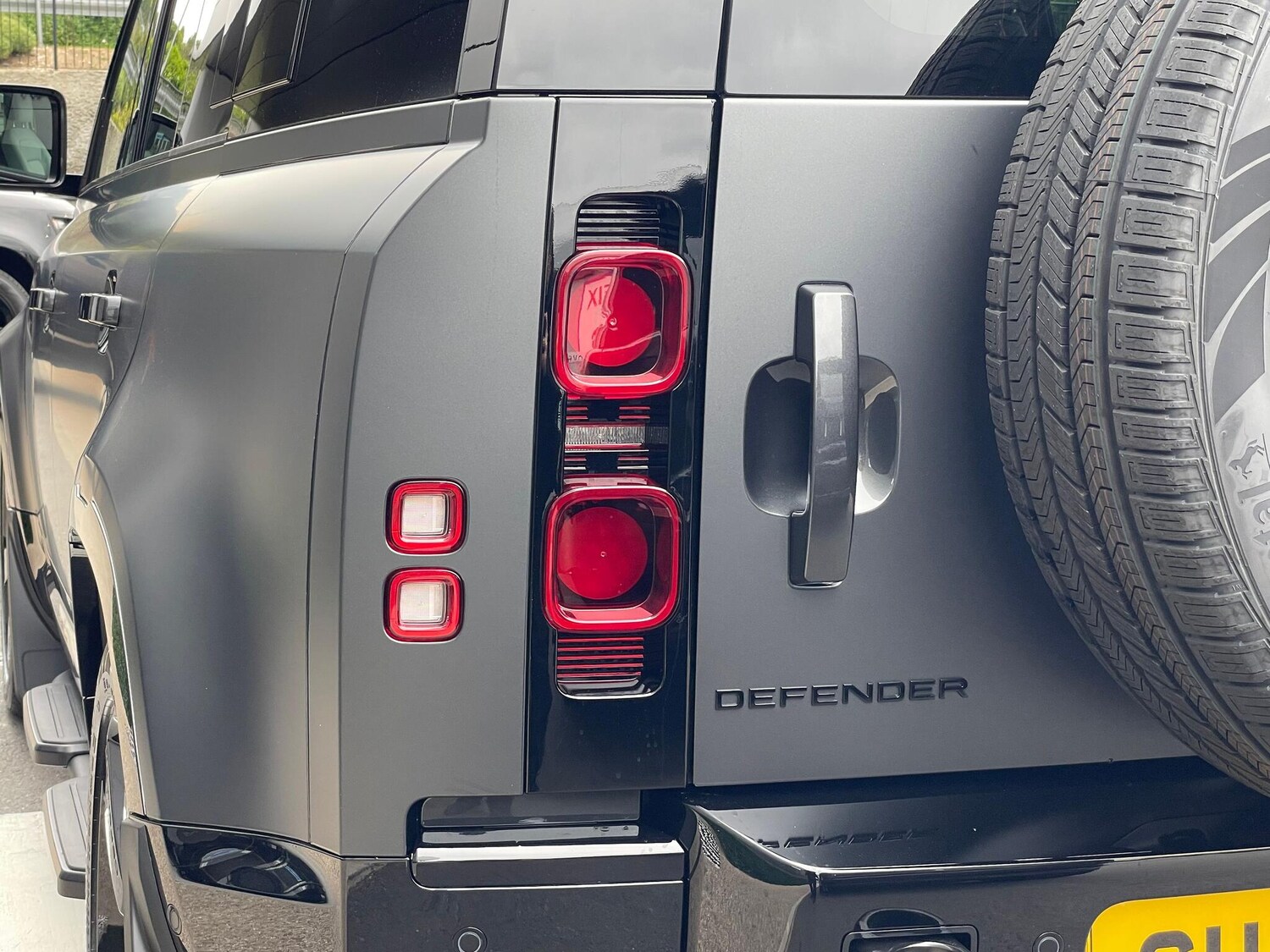 Used Land Rover Defender 2025 for sale - 76585580: Photo 28